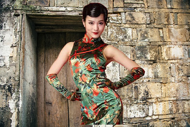 这老军医被吓坏了，可不敢坑苏曼s他们，于是老实巴交地说道