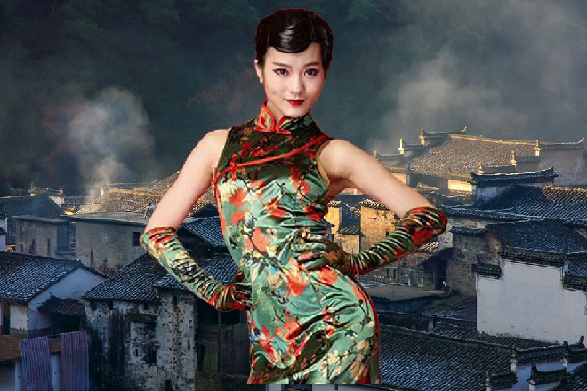 青龙锏停在了诺曦S的手掌前面，再也不能落下去分毫