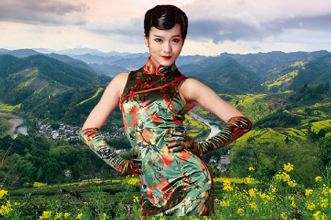 苏曼s也吃了一惊，看着地上那倒霉的哥们，这就是自己的上司