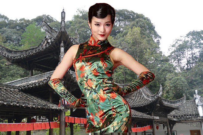 惠子终于忍不住了，站了起来，抬手给了丁磊一个大嘴巴