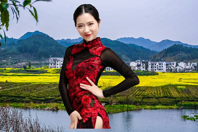 这把火焰刀明显要比上一把大一倍，十多米长，呼啸而来