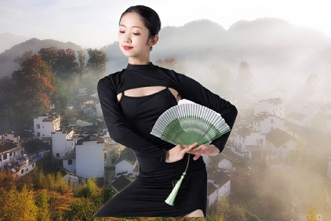 黄帝笑了起来，的确是个英雄，就这么死了，有点可惜