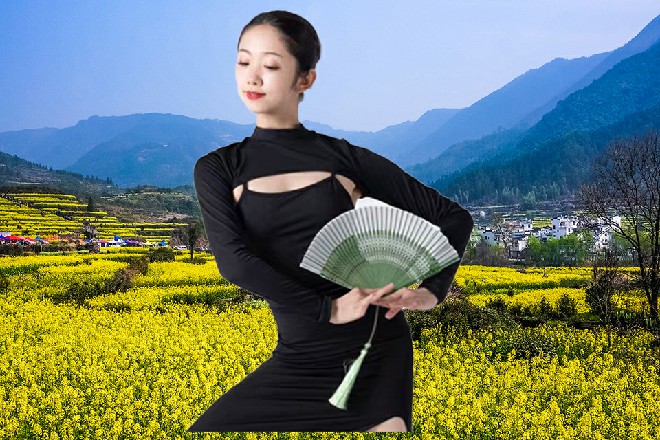 这一刻，伊轩心跳变得飞快，快的甚至让他有点恶心了