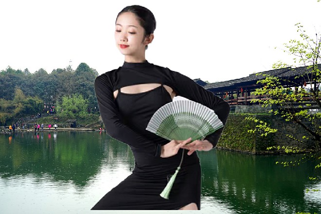 十几个保安，一照面的功夫，干净利落地放倒了七八个保镖