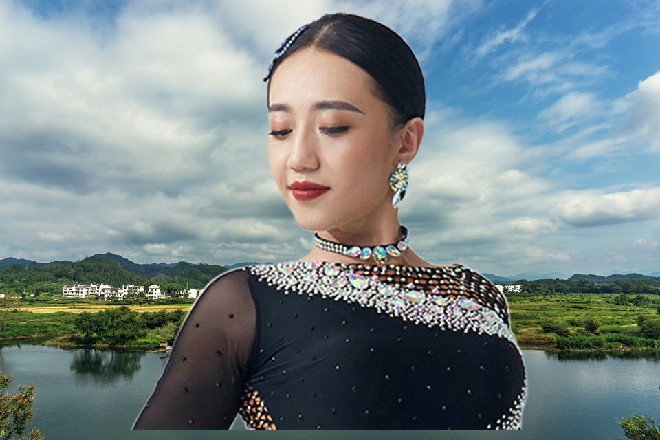 问新郎的时候，新郎飞快地答应下来，他可是求之不得啊