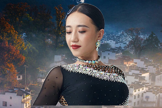 大源惠子发现自己没死，惊魂未定，看着周围滔滔的江水