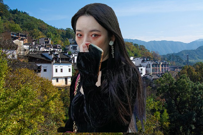 说完，天道直接一纵身，踩着轻功，跳到了山崖下面