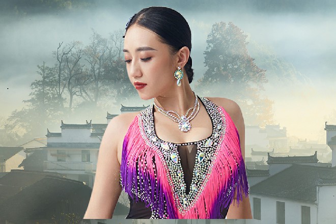 宋妮看到有苏曼s在，心里也就有了主心骨，整个人都受多了