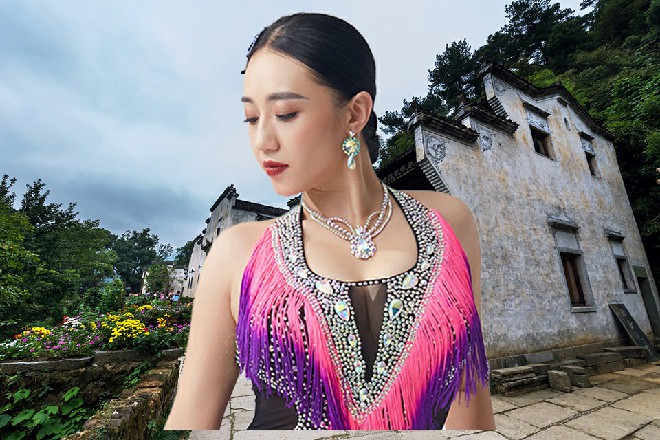 贝娜哈哈一笑，否则就不叫罪人了难道，你有信仰吗