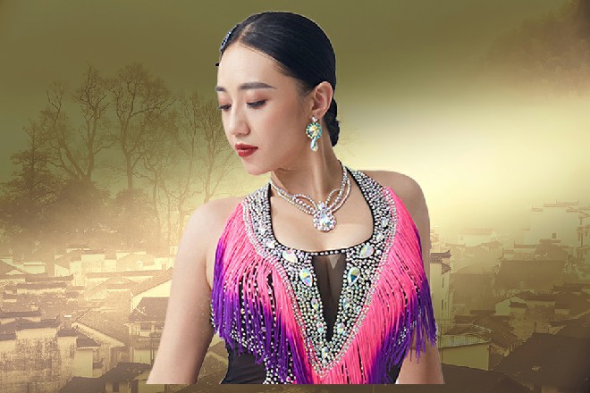 这黑剑上面同样包裹着麒麟决和龙象如来的真气，威力非凡