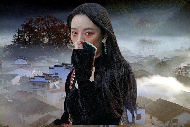 这时候，旁边一个十八九的少年，有些切切地举起手来