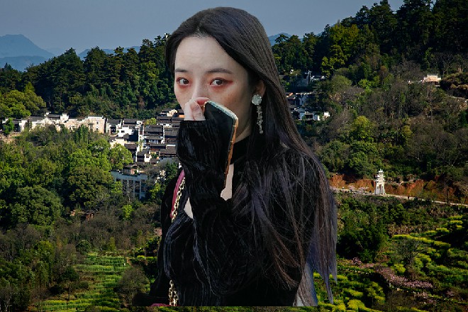 这可是高架桥上的小高速啊两排车道速度都快到了极点