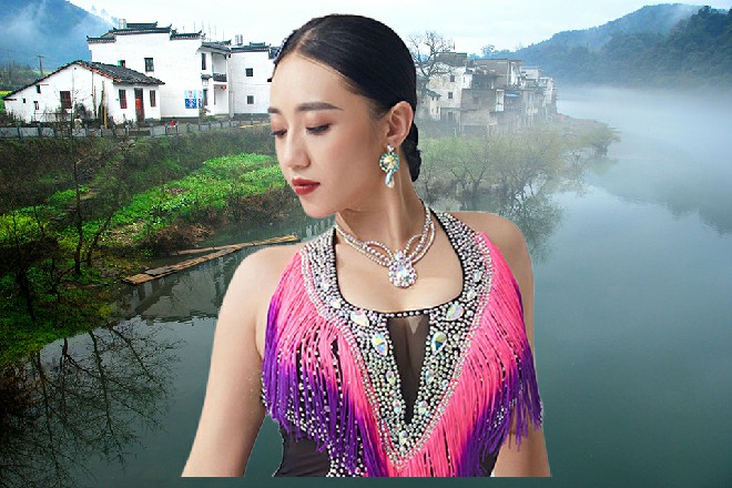 房千星也在努力隐忍，小不忍则乱大谋，一定要记得这一点