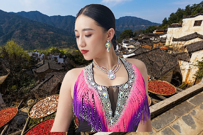 武皇有些微微惊讶，朕一成的力量，竟然伤不到你么