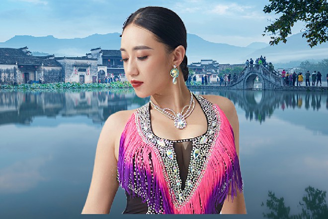 是的，她在跟我炫耀你们两个人的关系，这就是女人