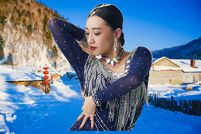 伊轩自己一个旱地拔葱站了起来，看着躺在那的陈晓夜