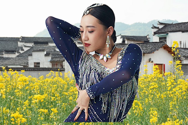 苏曼s干咳两声，说道：我的身体有异于常人，像钢铁一样结实