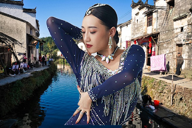 下方的弓弩手都举起了龙弩，对准了还在空中的高谈