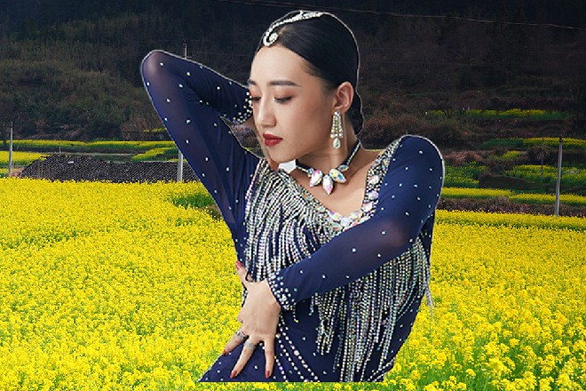 这一刻，伊轩心跳变得飞快，快的甚至让他有点恶心了