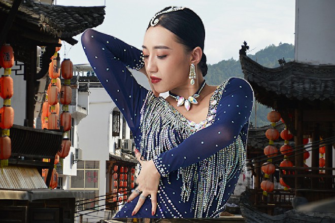 之前的样子有点丑陋，可能吓到你们了，实在是失礼