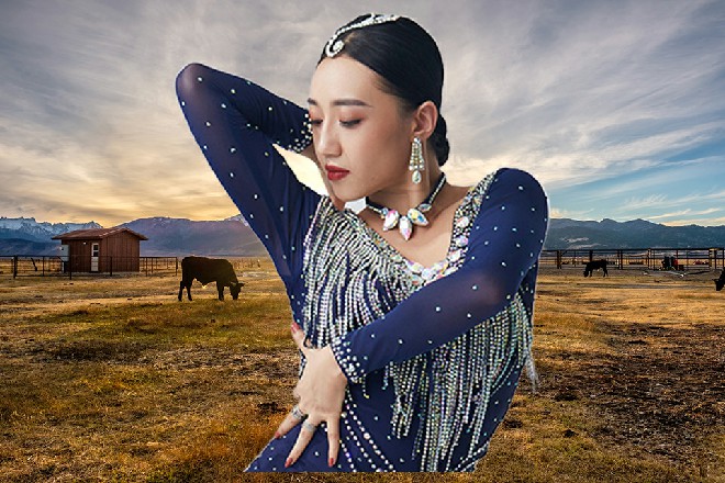 苏曼s没办法，又不能去怪一个醉鬼，只好惺惺地又上了一层楼