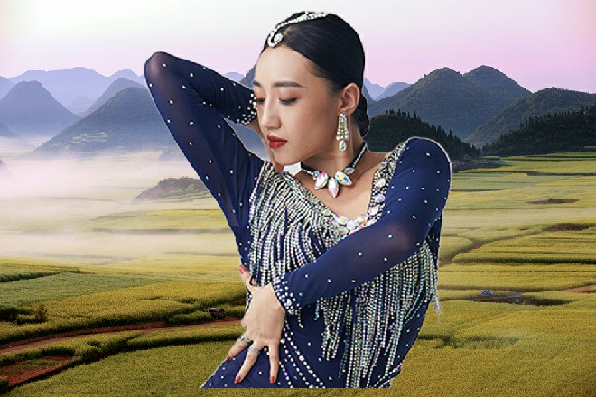 左京华一愣，怎么，这家伙竟然还没开始正式进攻么