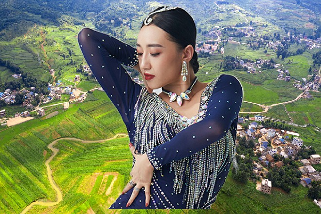 方青山面带笑容，这方圆百里我早就查过了，没有人啊