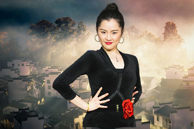 诺曦S看自己叫的人还都没来，只好继续搭话来拖延时间